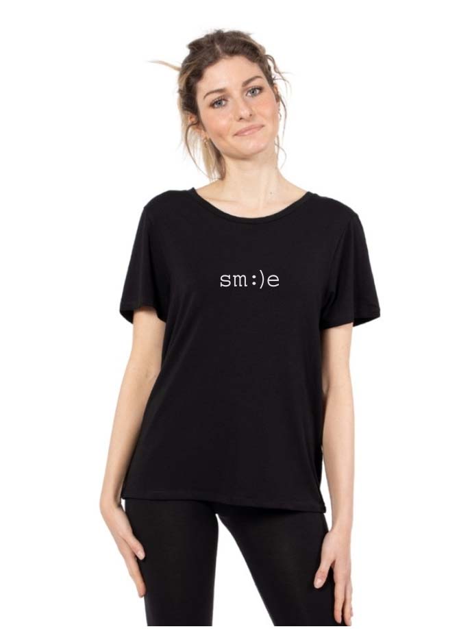 NORA T-shirt nera fibra di eucalipto Smile