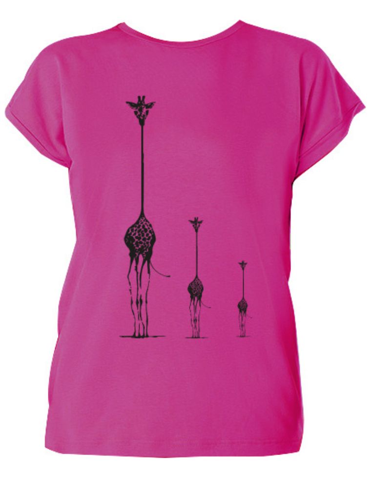 Laura Eucalyptus fibre T-shirt - fuchsia with three giraffes