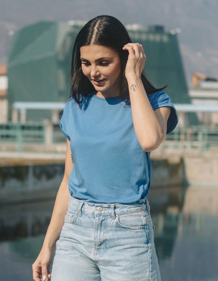 T-shirt Laura in Fibra di Eucalipto - azzurra
