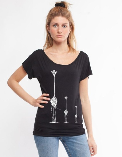 [WMTS001-010GGG-SS23] T-shirt Elisabeth in Fibra di Eucalipto - nera con tre giraffe